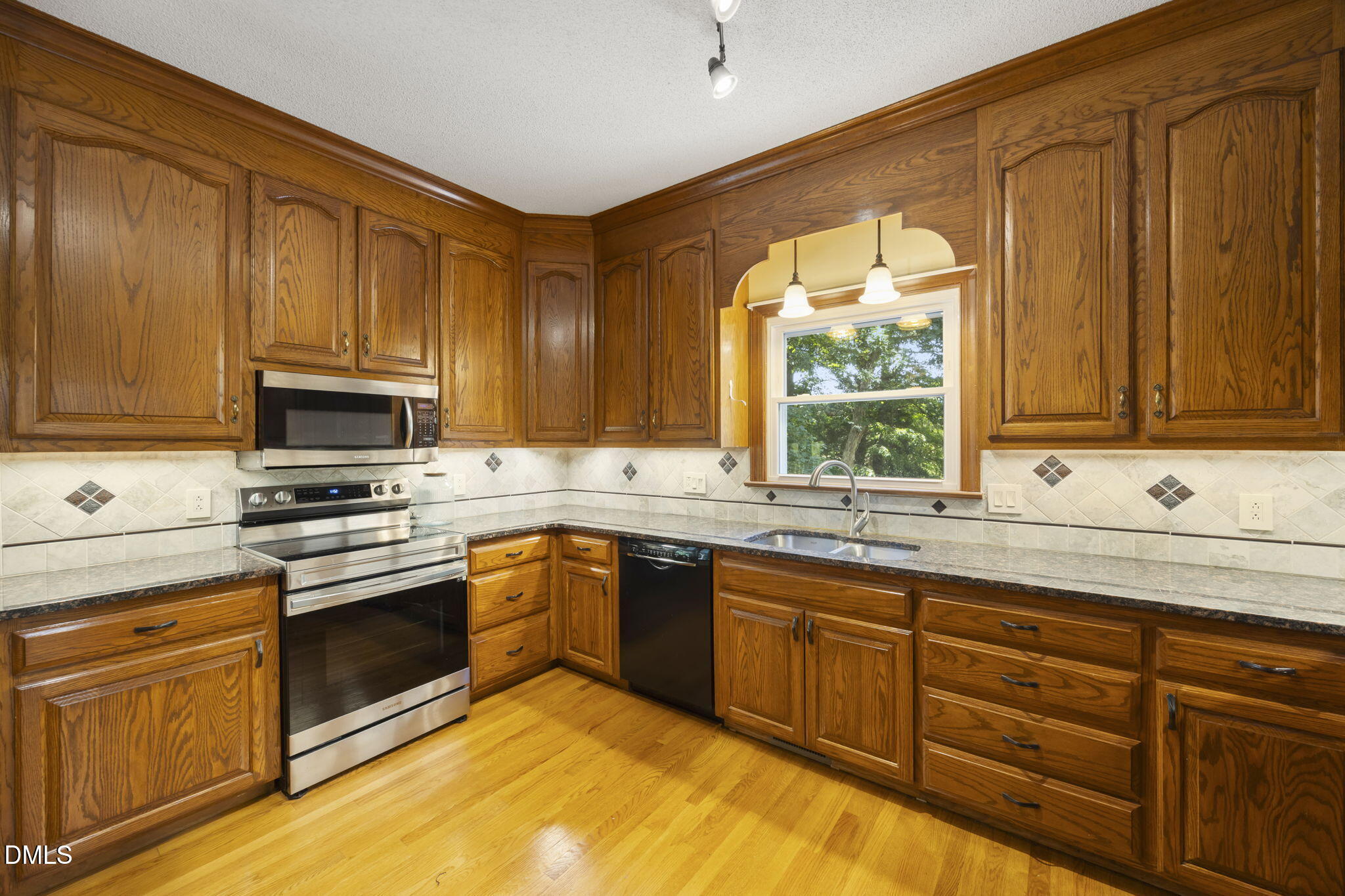 3208 Shady Grove Road Durham, NC 27703 - Photo 31 of 92
