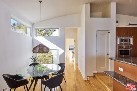 $3,650,000 | 3885 Rambla Orienta, Malibu, CA 90265
