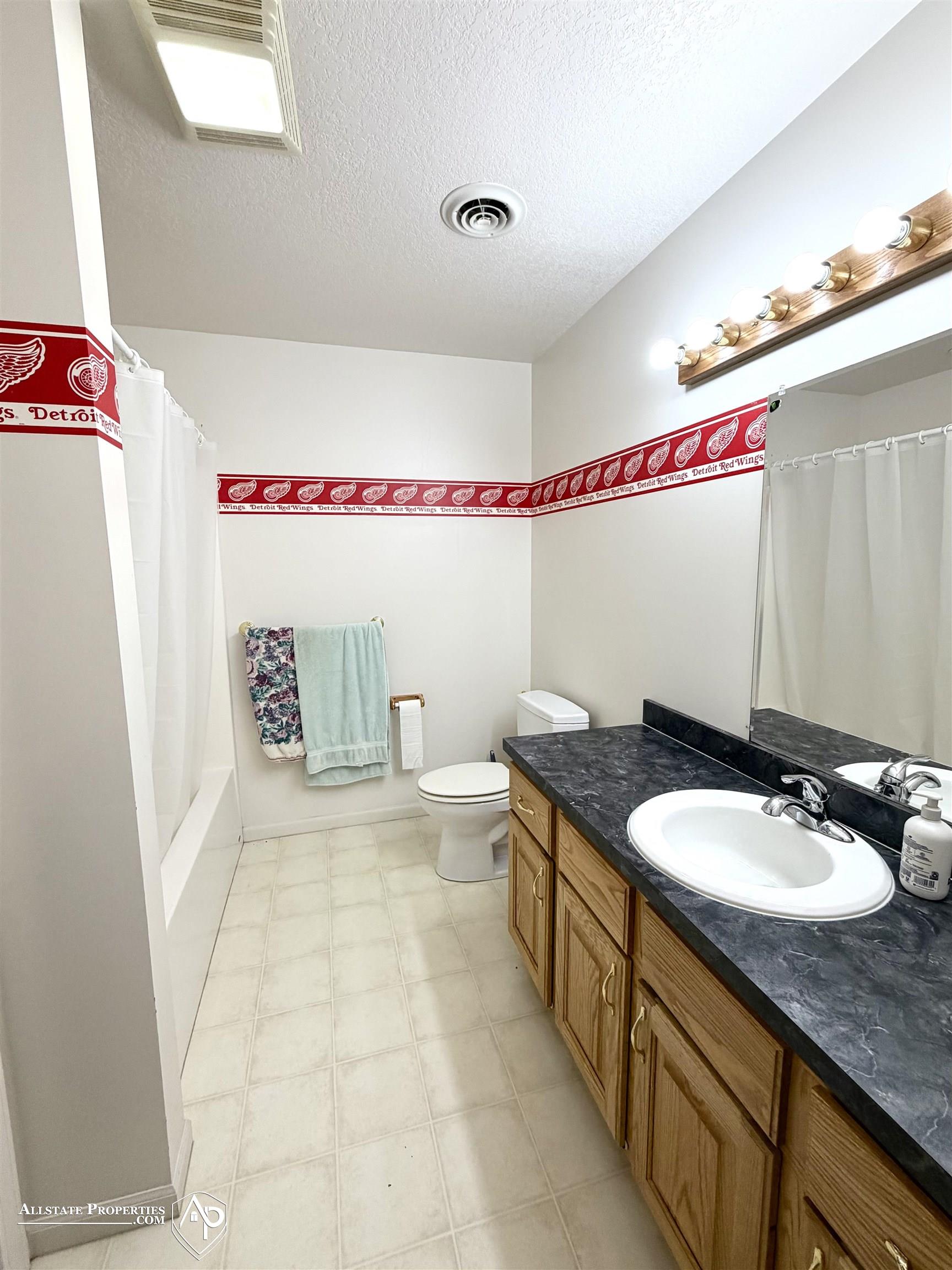 300 Carriage Way Davison, MI 48423 - Photo 25 of 32