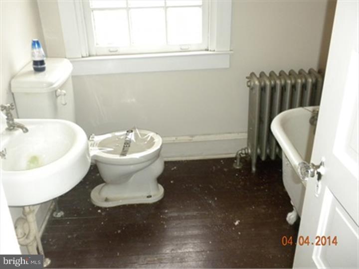 139 Walsh Road Lansdowne, PA 19050 - Photo 12 of 14