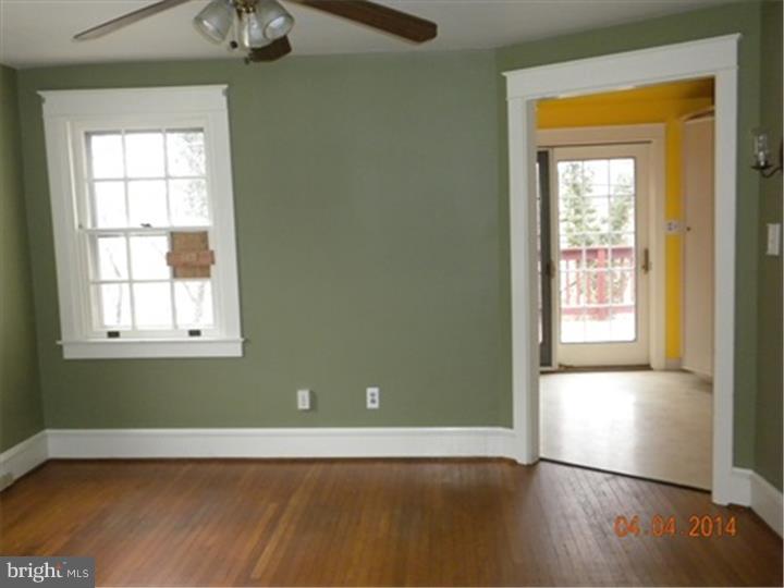 139 Walsh Road Lansdowne, PA 19050 - Photo 4 of 14