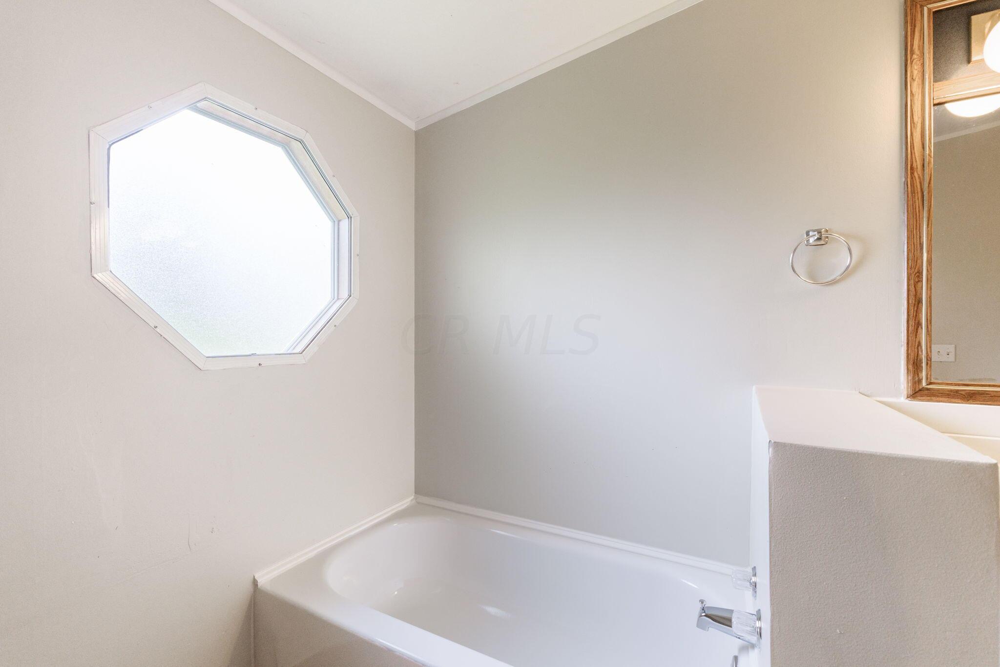 963 Bowtown Road Delaware, OH 43015 - Photo 31 of 56 963 Bowtown Rd(Interior)-27