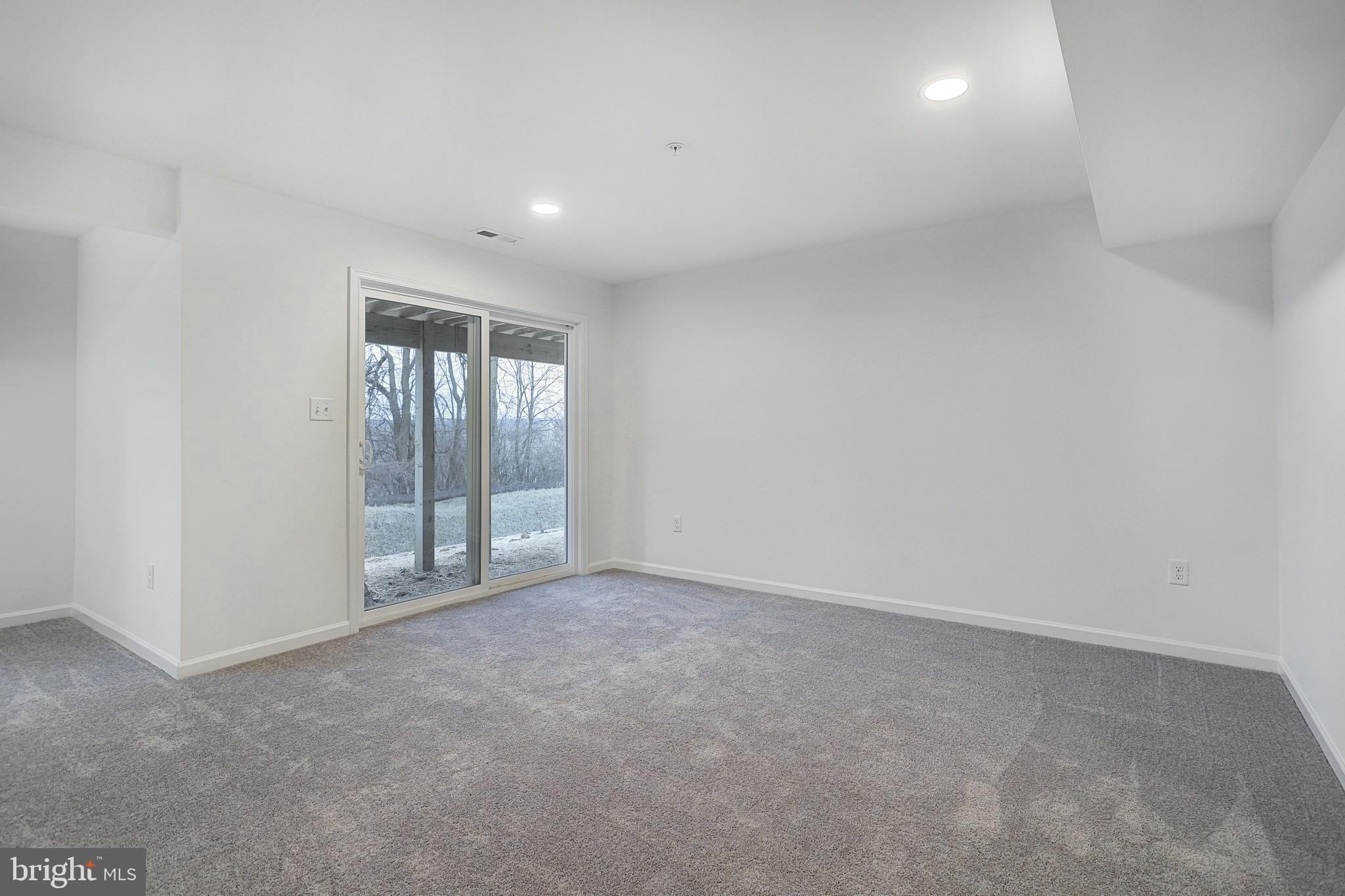 547 Jefferson Street, Unit 4 Bridgeport, PA 19405 - Photo 14 of 16 Gallery Image 14