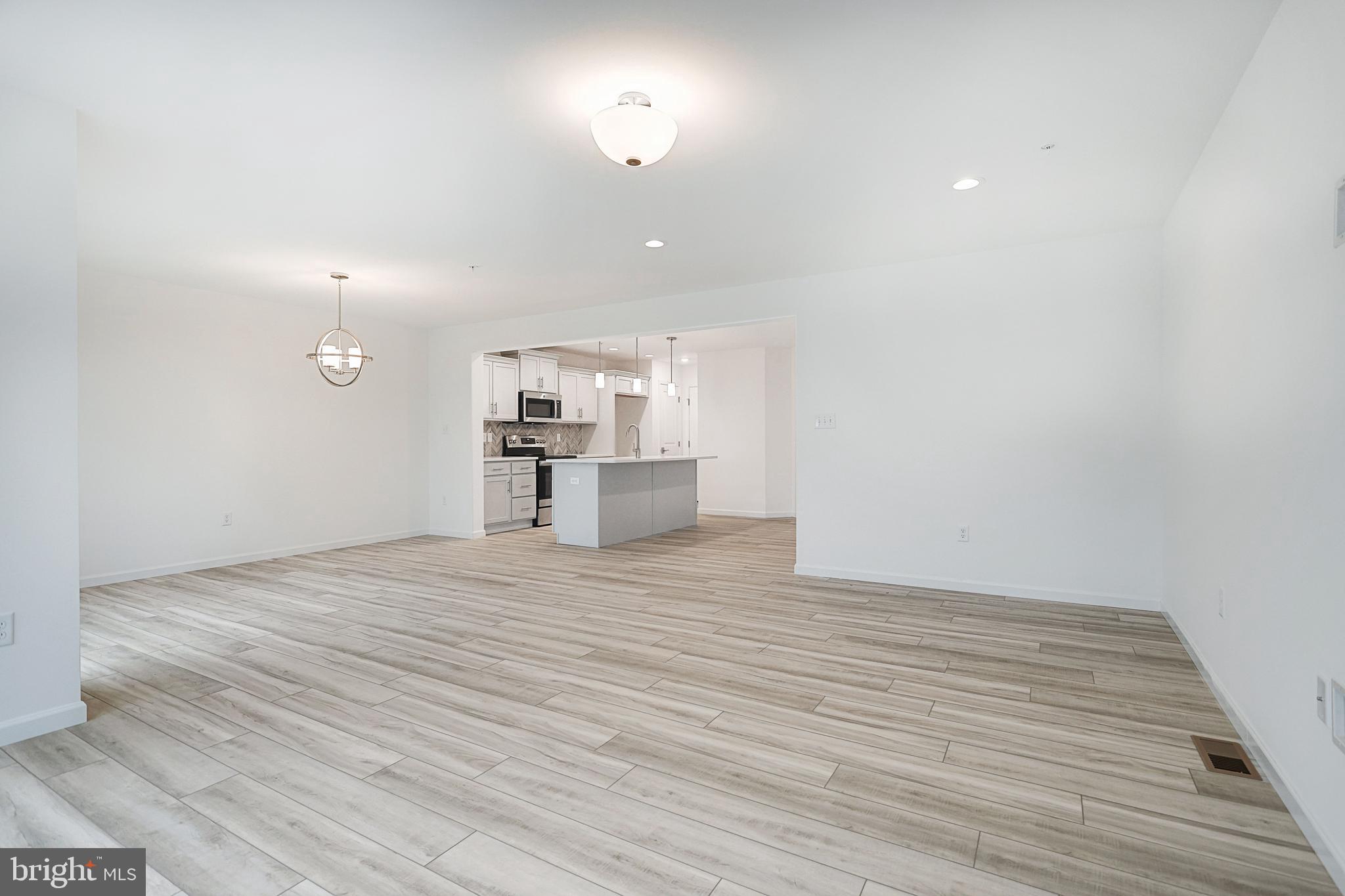 547 Jefferson Street, Unit 4 Bridgeport, PA 19405 - Photo 7 of 16 Gallery Image 7