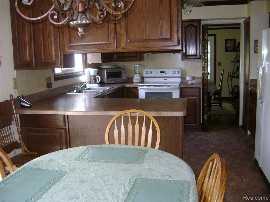 16083 Hough Road Allenton, MI 48002 - Photo 3 of 31 DSC05416 - Copy.JPG
