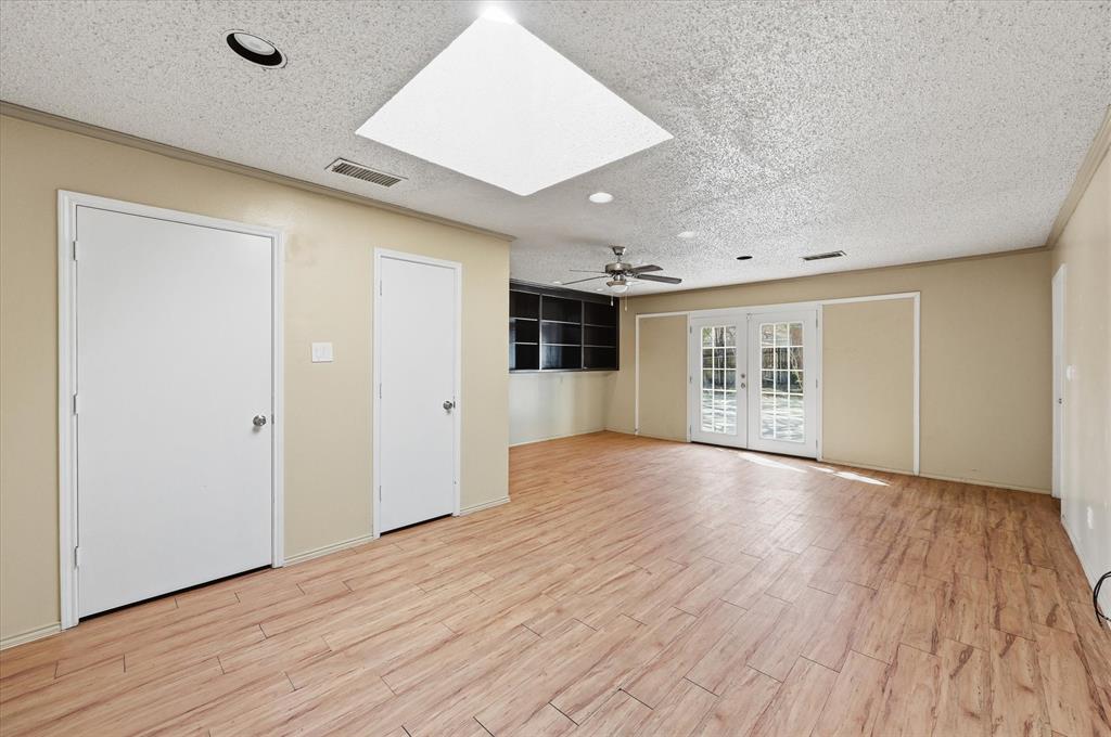 1503 North Fielder Road Arlington, TX 76012 - Photo 24 of 40 Gallery Image 24