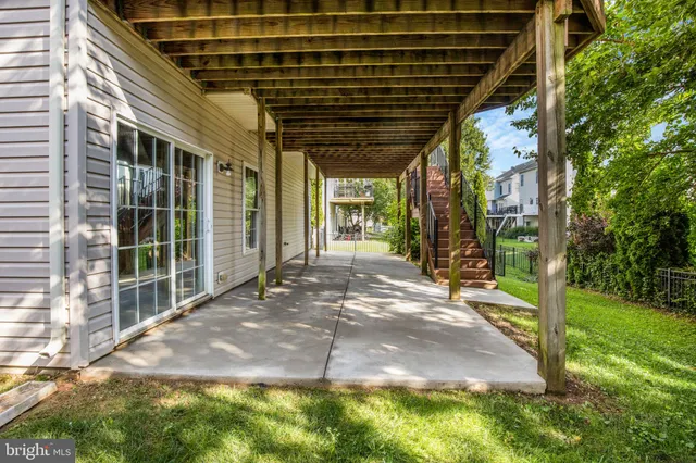 $679,000 | 10 Fallston View Court, Fallston, MD 21047