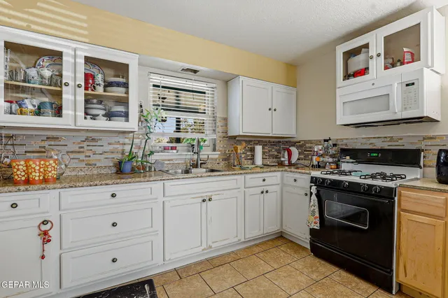 $216,000 | 9605 Montwood Drive, El Paso, TX 79925