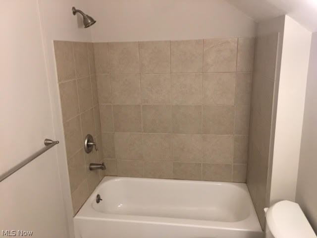 882 Montford Road Cleveland Heights, OH 44121 - Photo 16 of 35