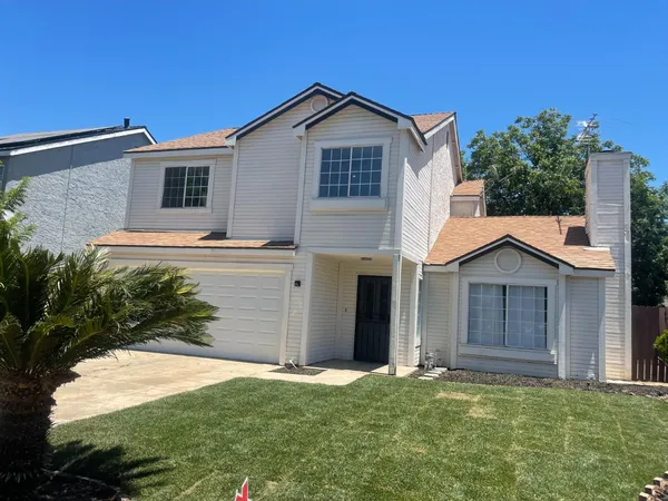 $399,900 | 3290 North Rafael Avenue, Fresno, CA 93722