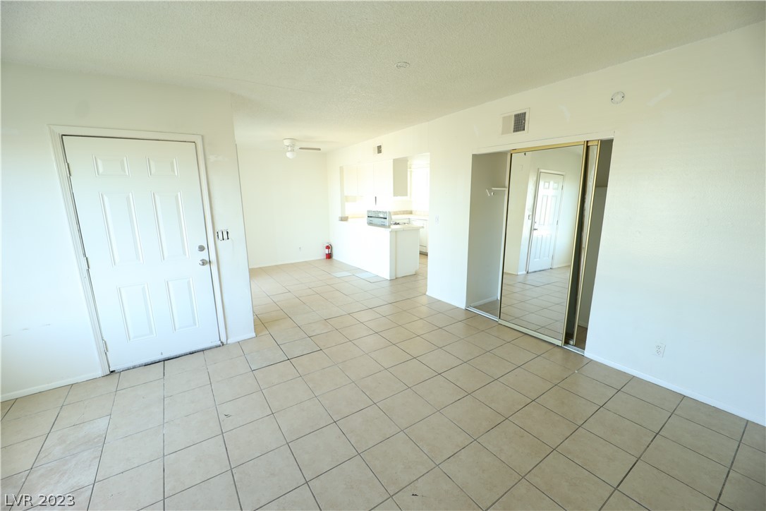 6942 Appleton Drive Las Vegas, NV 89156 - Photo 8 of 39
