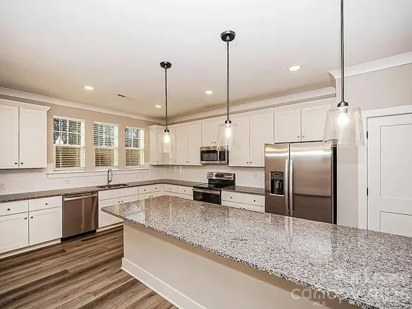 $2,445 | 108 Glencoe Lane, Mooresville, NC 28117