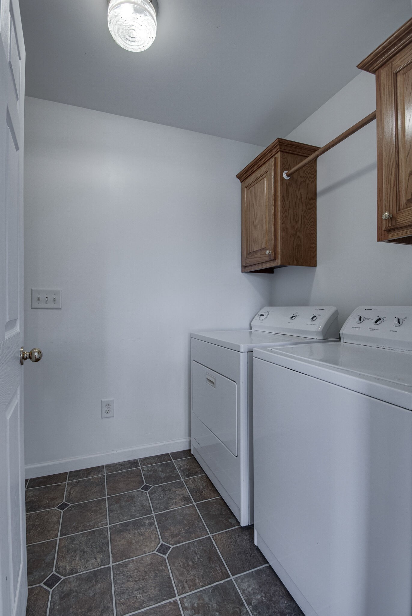 166 Caldwell Road Summertown, TN 38483 - Photo 25 of 36 a utility room with dryer and washer