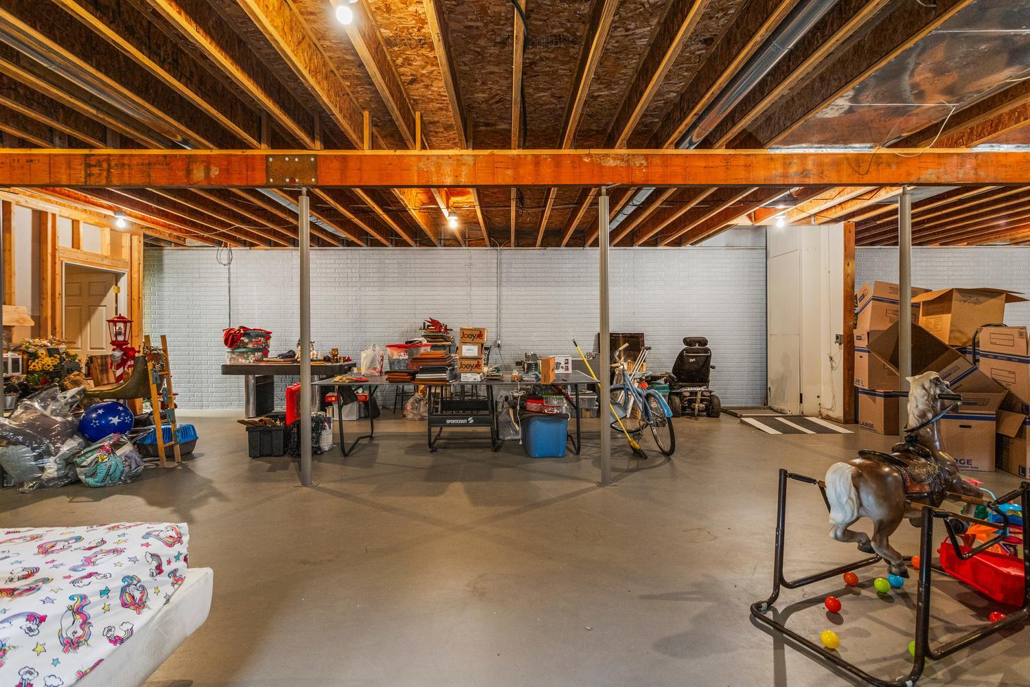 12317 North 1100 East Road Catlin, IL 61817 - Photo 41 of 44 a view of a storage room with a lot of stuff