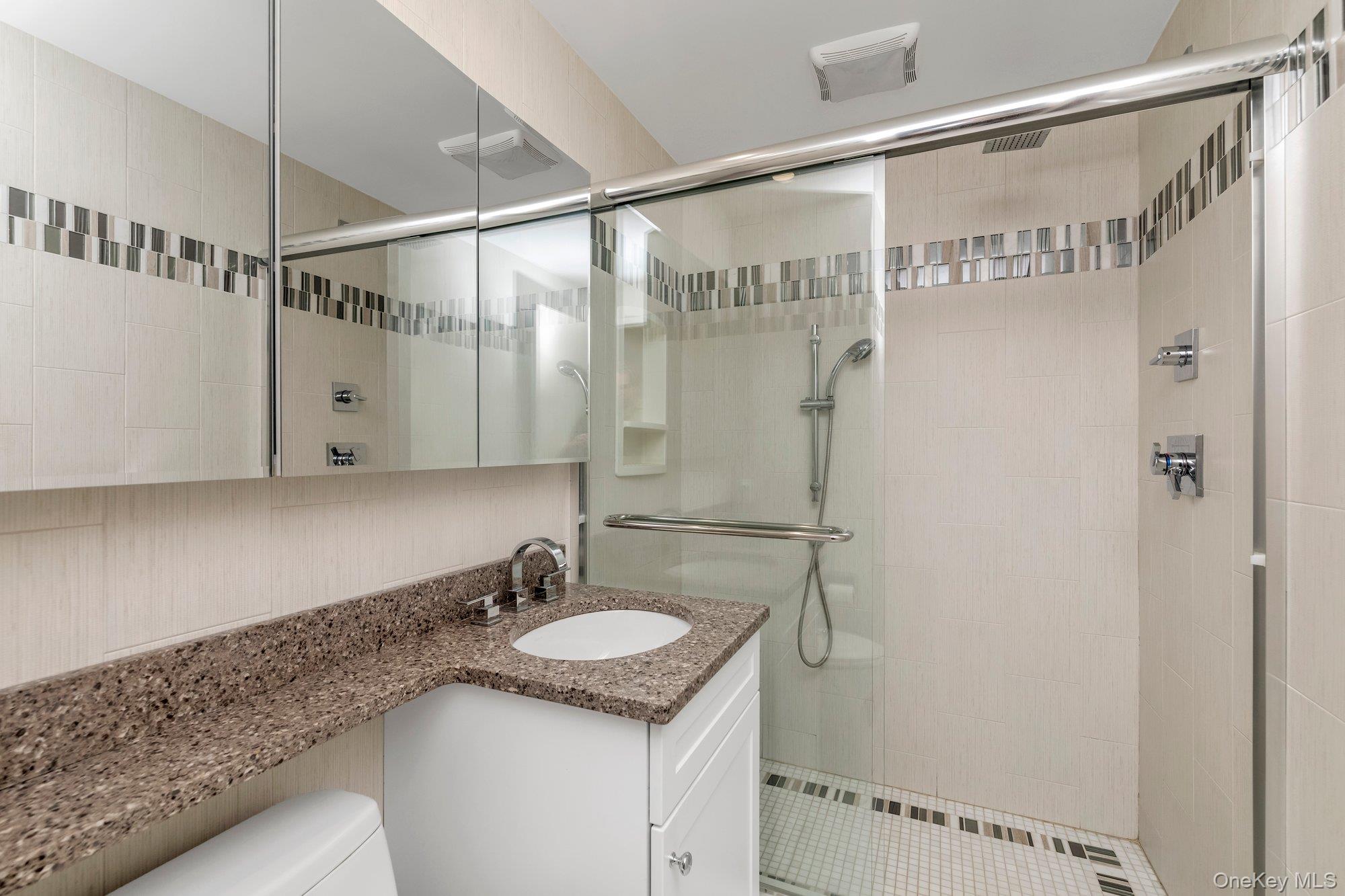 269 Grand Central Parkway, Unit 4V Queens, NY 11005 - Photo 11 of 26