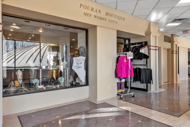 $535,000 | 269 Grand Central Parkway, Unit 4V | Glen Oaks