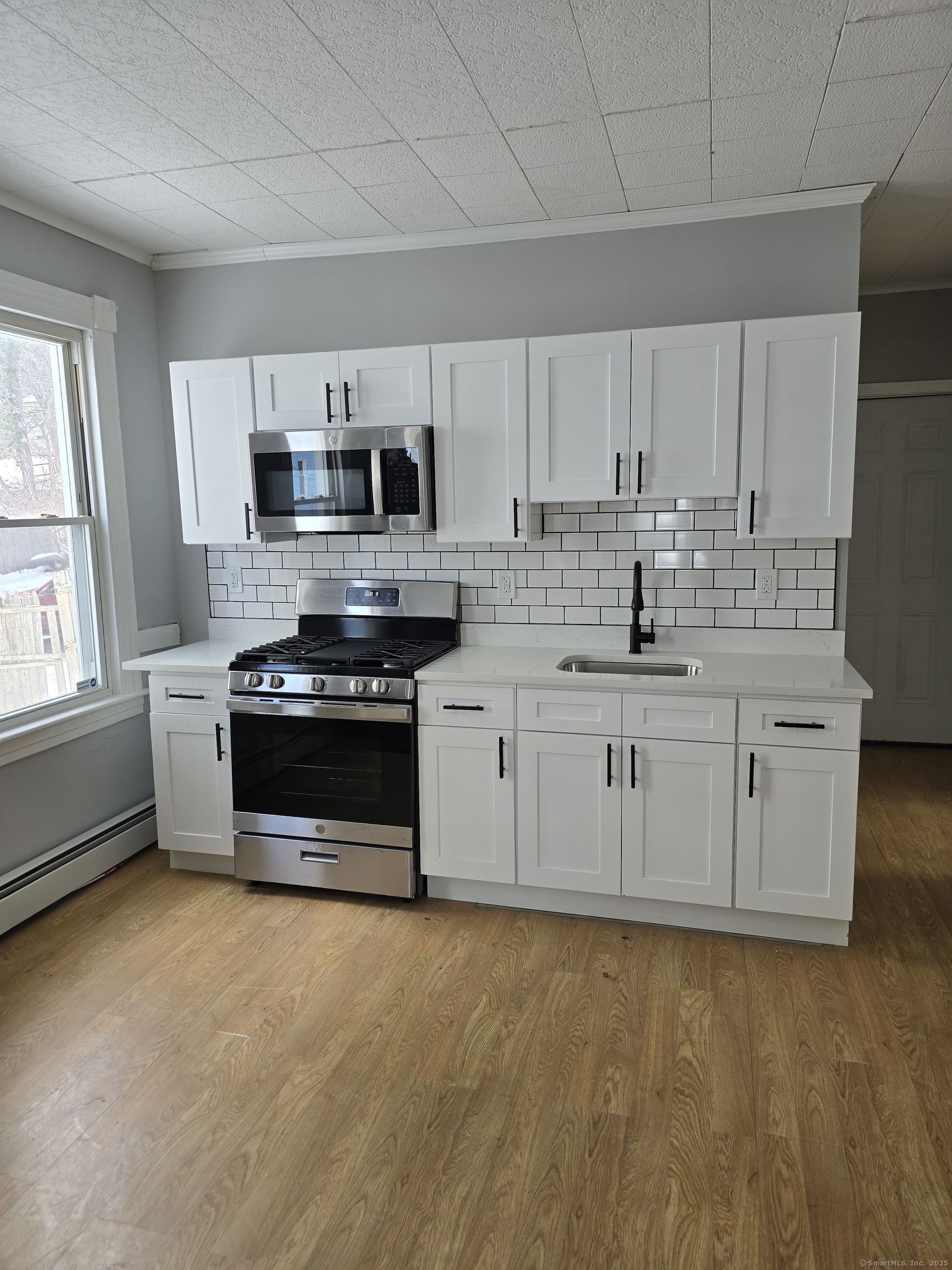 203 Alder Street Waterbury, CT 06708 - Photo 3 of 10