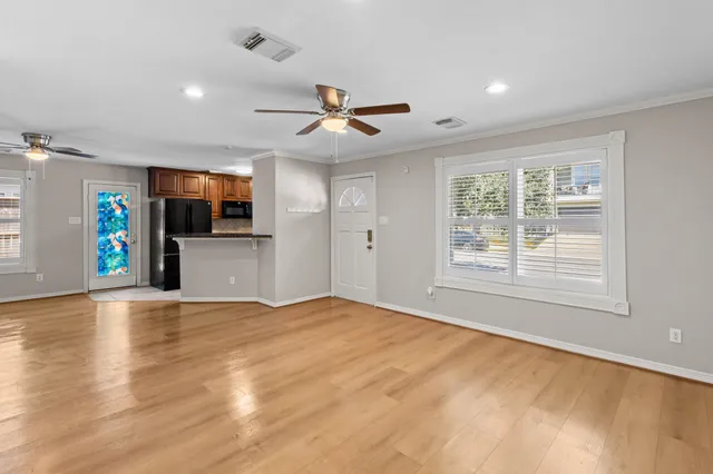 $359,000 | 3506 Garrow Street, Houston, TX 77003