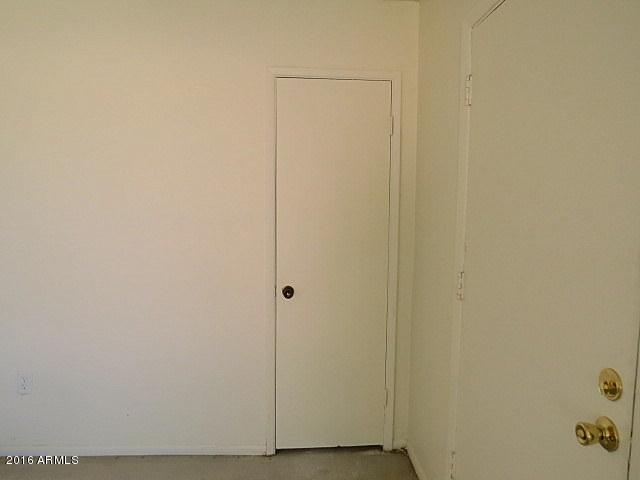 401 East Baseline Road Buckeye, AZ 85326 - Photo 22 of 71 023-155559 - coat closet