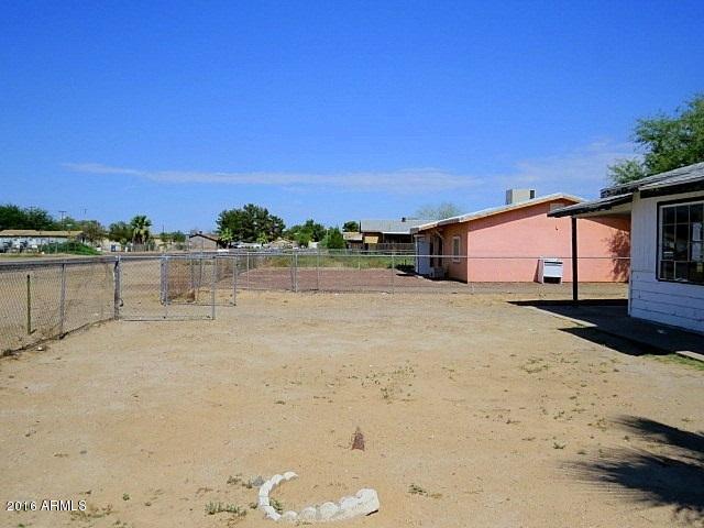 401 East Baseline Road Buckeye, AZ 85326 - Photo 3 of 71 023-155559 - front yard