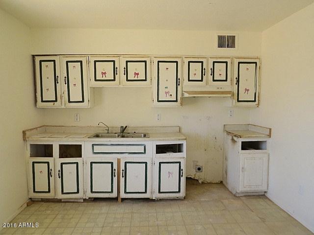 401 East Baseline Road Buckeye, AZ 85326 - Photo 32 of 71 023-155559 - kitchen-001
