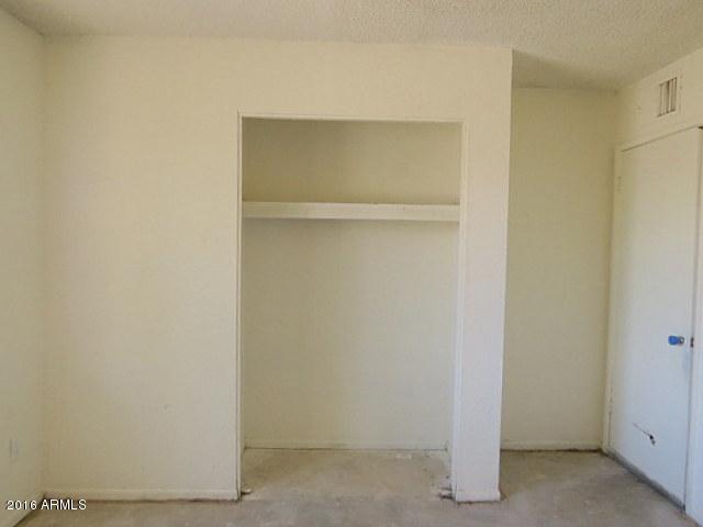 401 East Baseline Road Buckeye, AZ 85326 - Photo 53 of 71 023-155559 - bedroom 2 closet