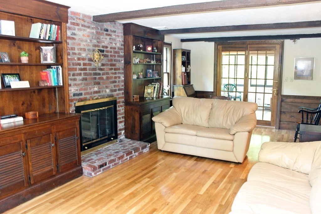 2 Stagecoach Road Hingham, MA 02043 - Photo 8 of 26 Gallery Image 8