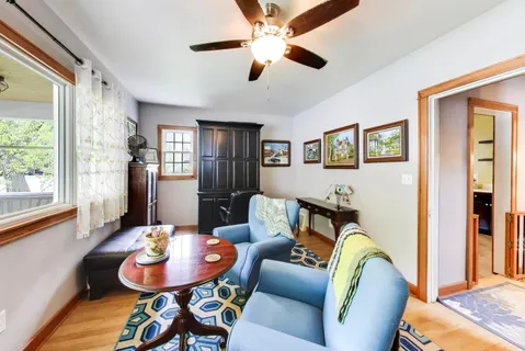 $289,000 | 18436 Dixie Highway, Homewood, IL 60430