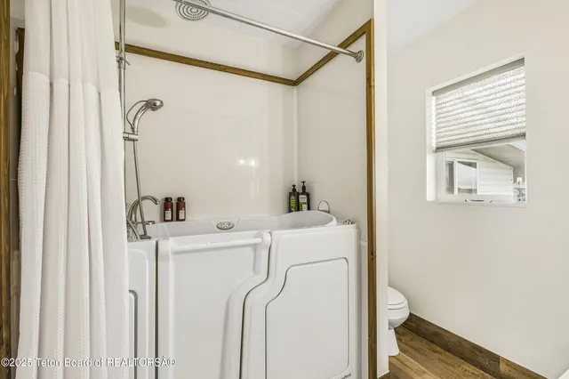 $1,295,000 | 3390 North N Highway, Driggs, ID 83422