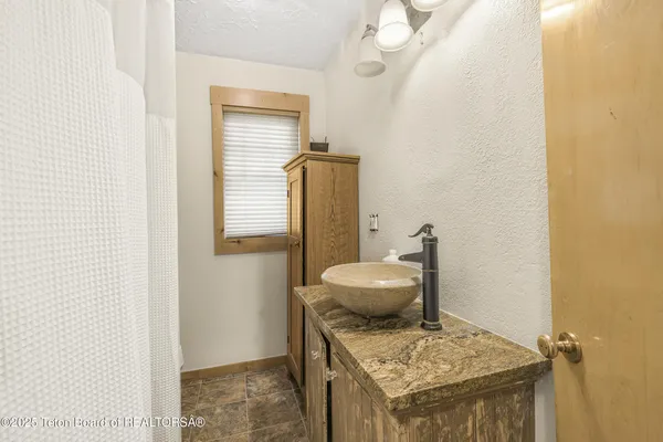 $1,295,000 | 3390 North N Highway, Driggs, ID 83422