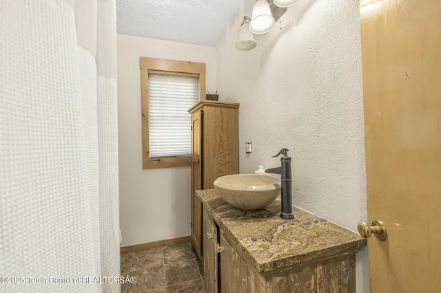 $1,295,000 | 3390 North N Highway, Driggs, ID 83422