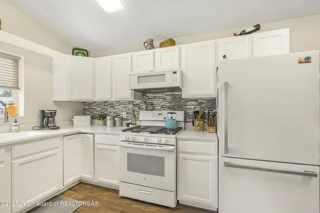 $1,295,000 | 3390 North N Highway, Driggs, ID 83422