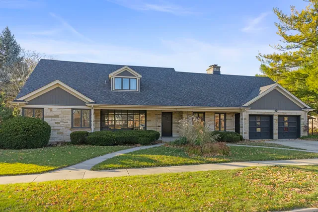 $3,500 | 175 South Harrison Avenue, Aurora, IL 60506