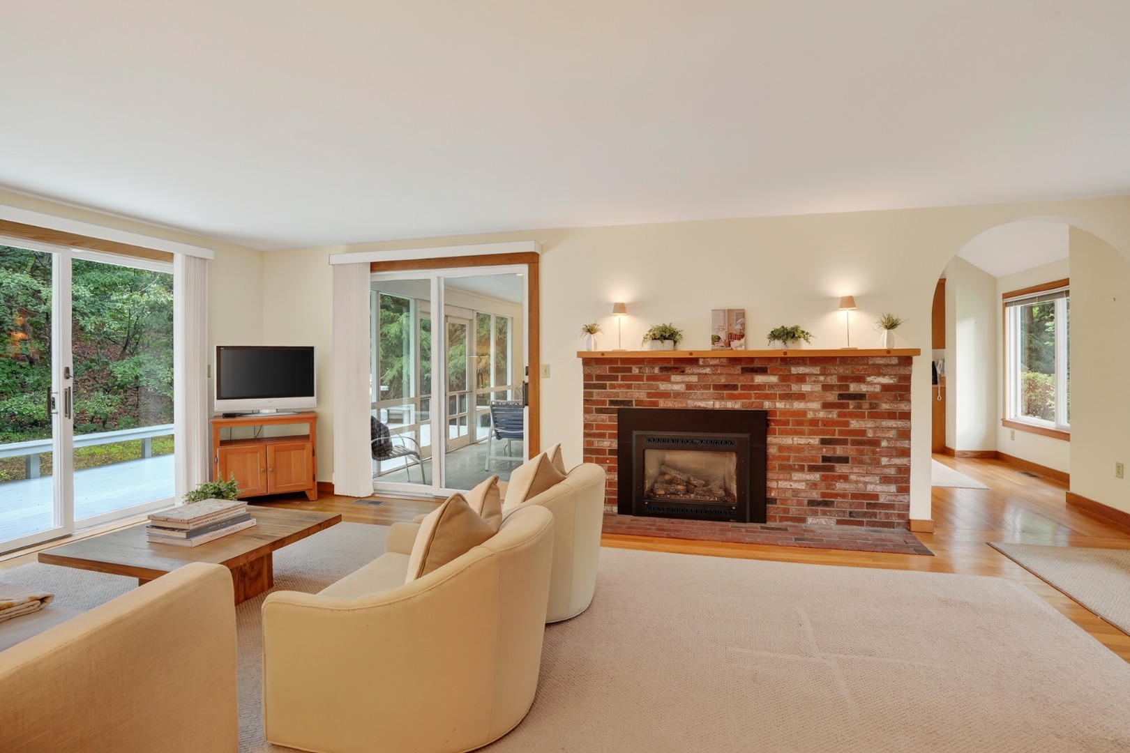 20 Hidden Cove Road Oak Bluffs, MA 02557 - Photo 17 of 45 Gallery Image 17