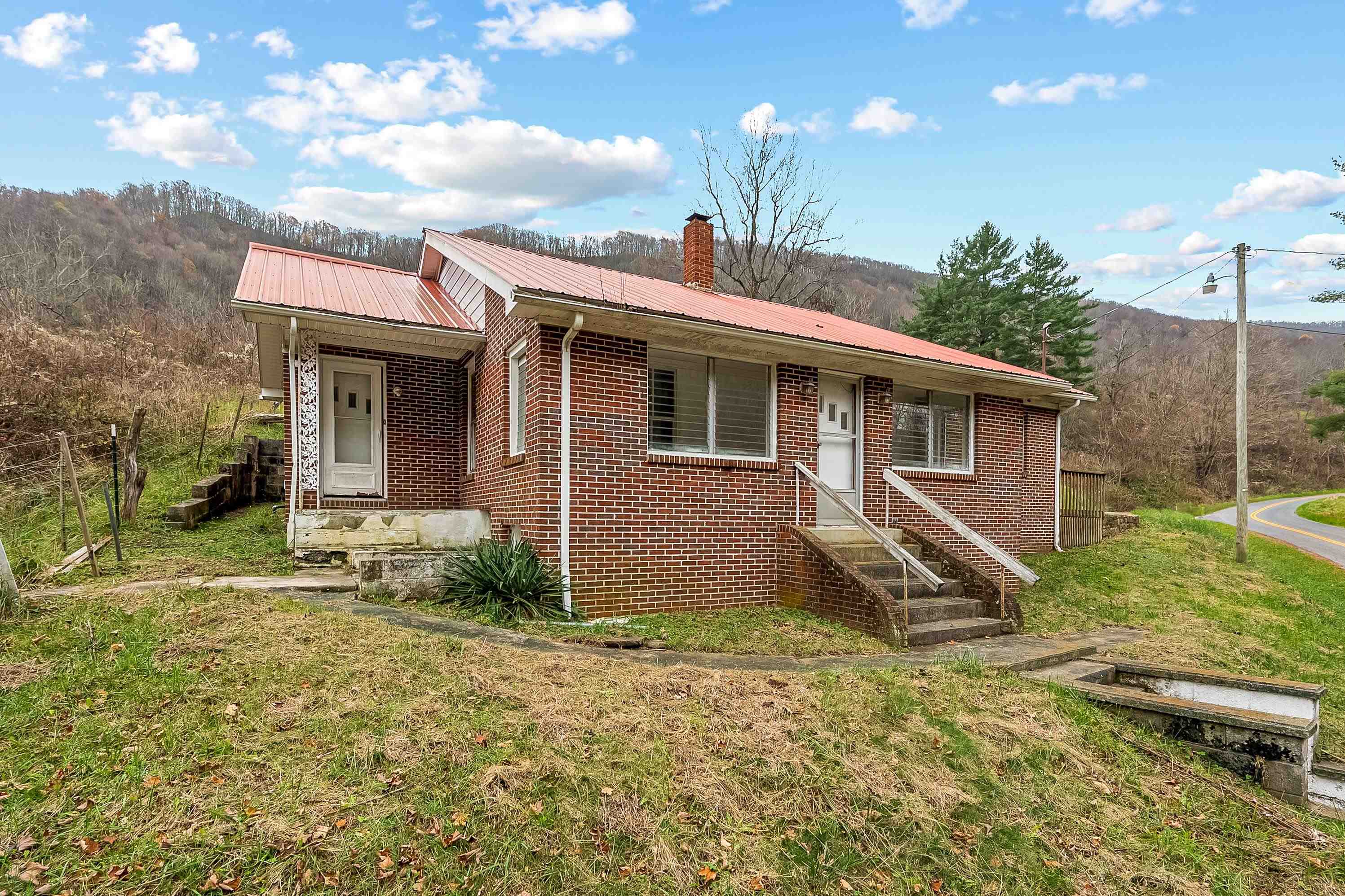 5912 Pounding Mill Branch Road Pounding Mill, VA 24637 - Photo 3 of 112 Gallery Image 3