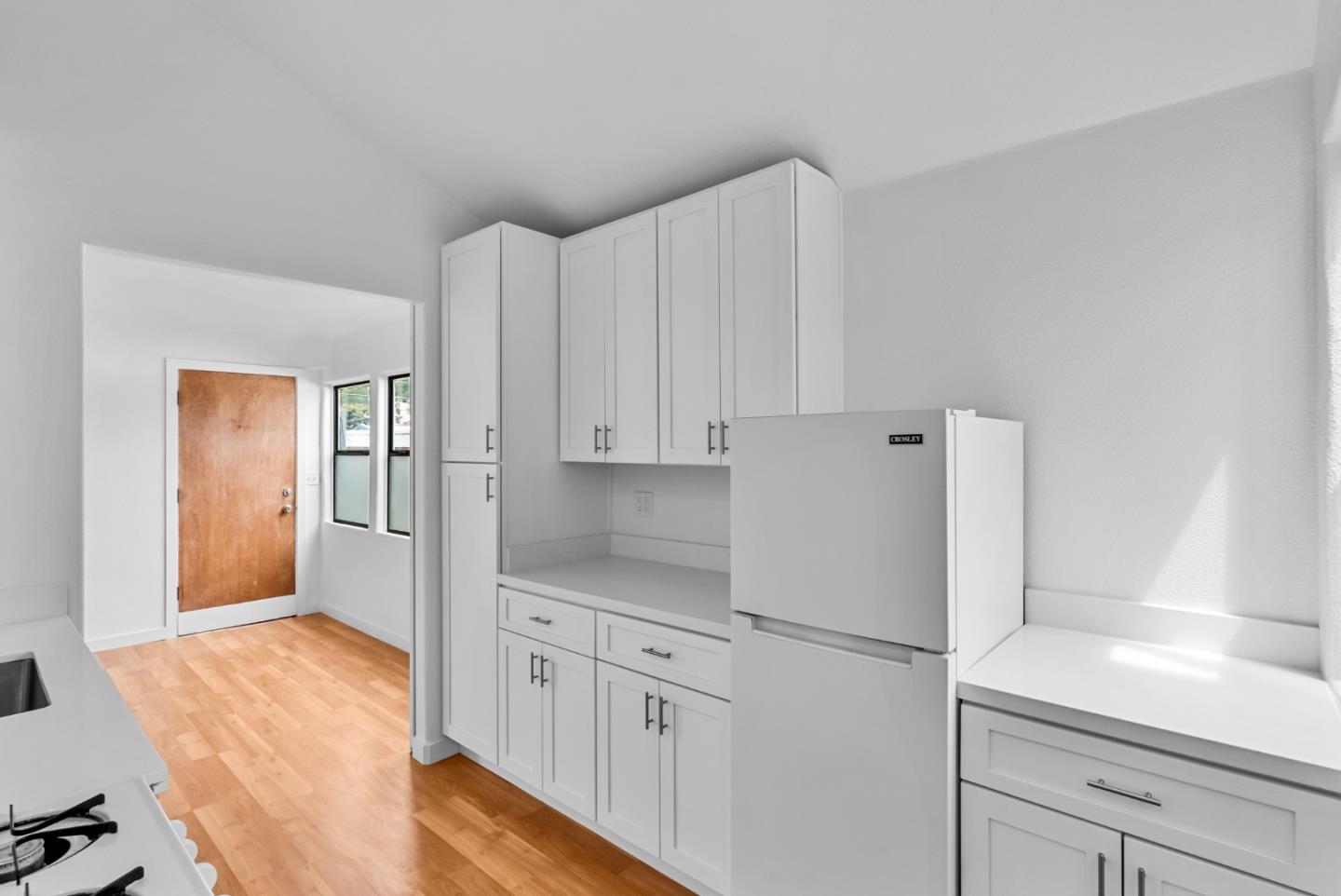 105 Stephen Road Aptos, CA 95003 - Photo 10 of 25 Gallery Image 10