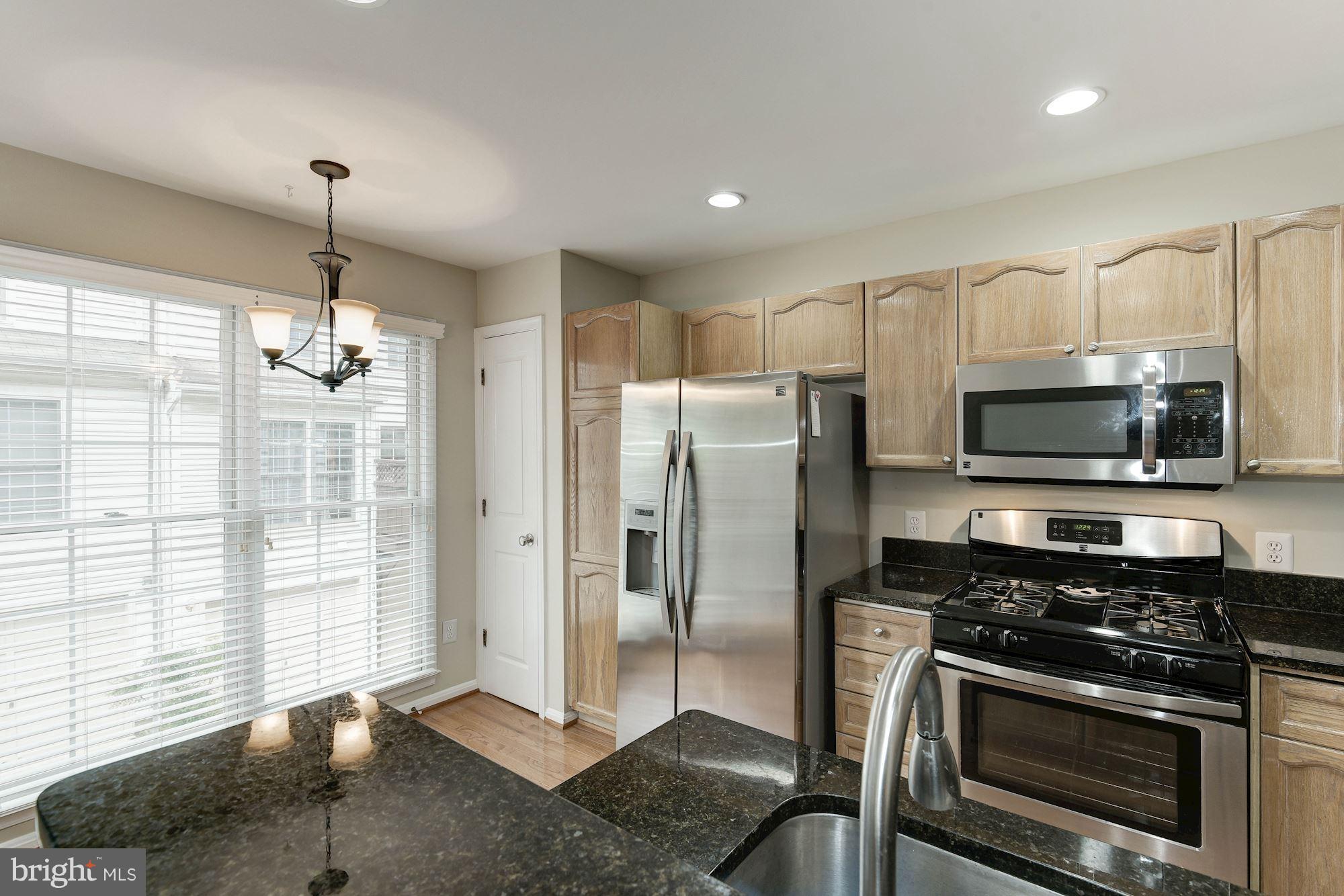 4668 West Braddock Road Alexandria, VA 22311 - Photo 10 of 29 BRIGHT w/light and plenty of storage