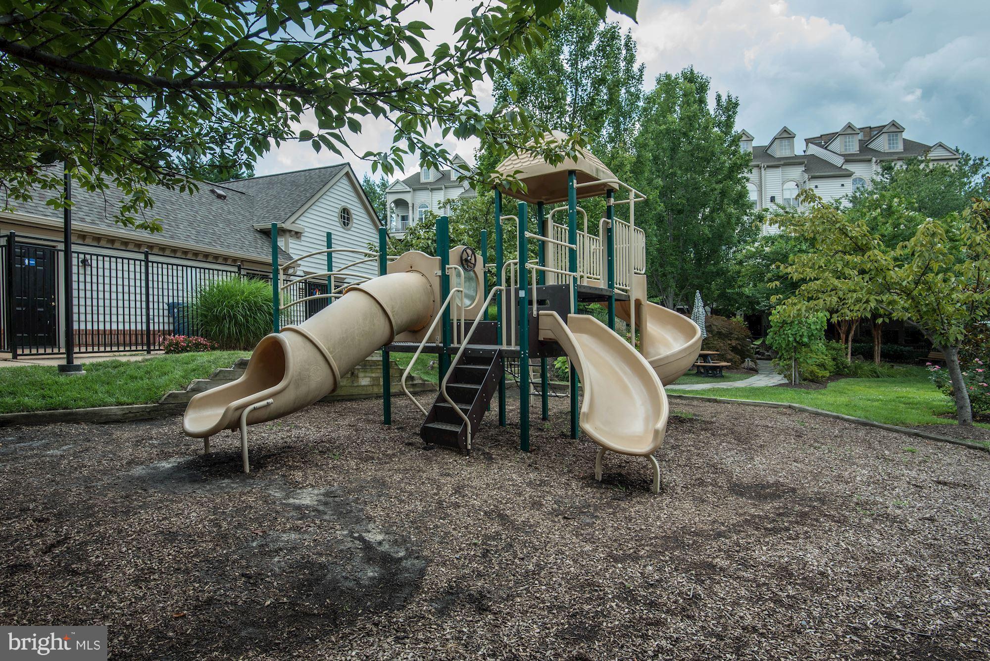 4668 West Braddock Road Alexandria, VA 22311 - Photo 25 of 29 Community Tot Lot
