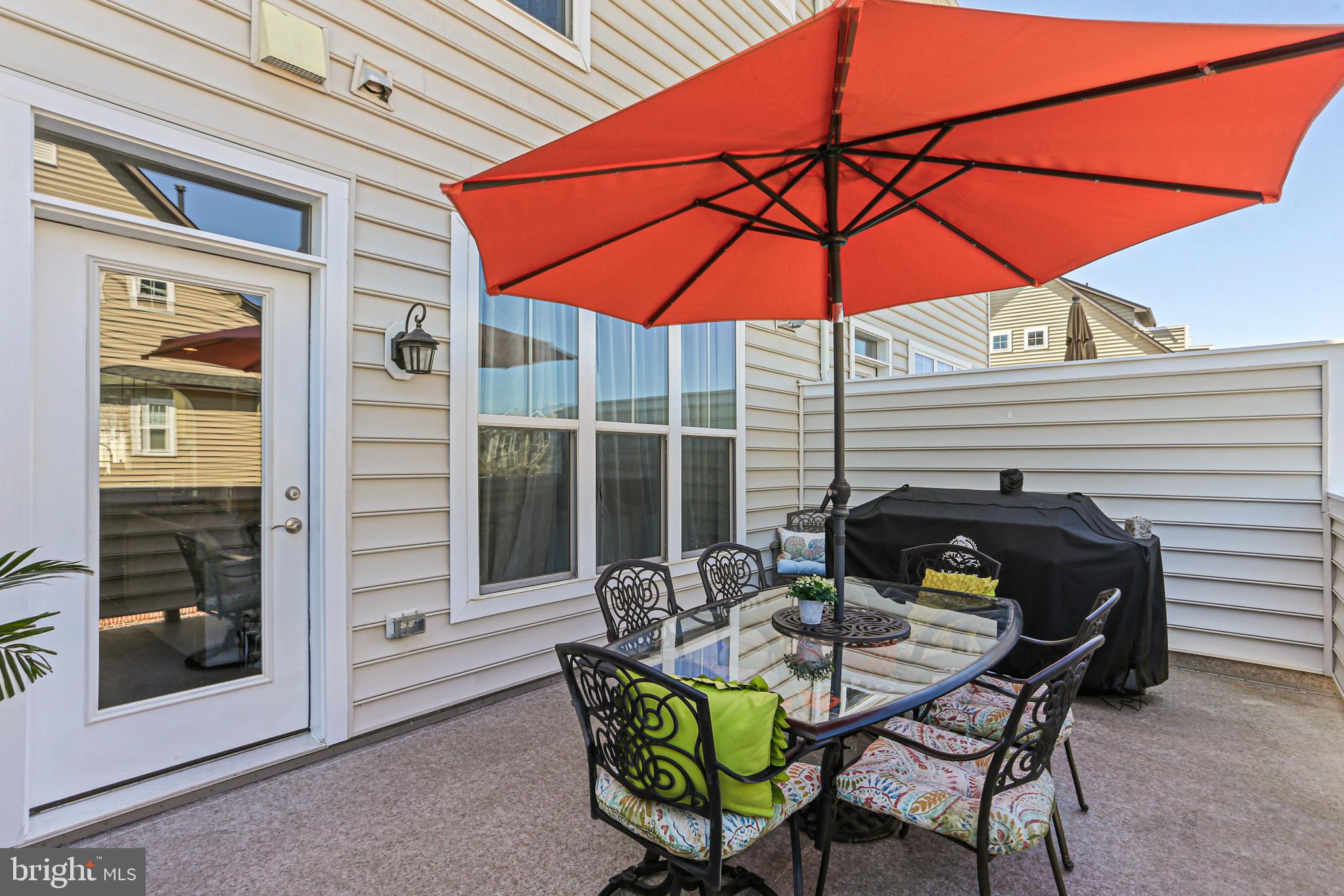 902 Lindley Road Frederick, MD 21701 - Photo 20 of 46 Rear deck