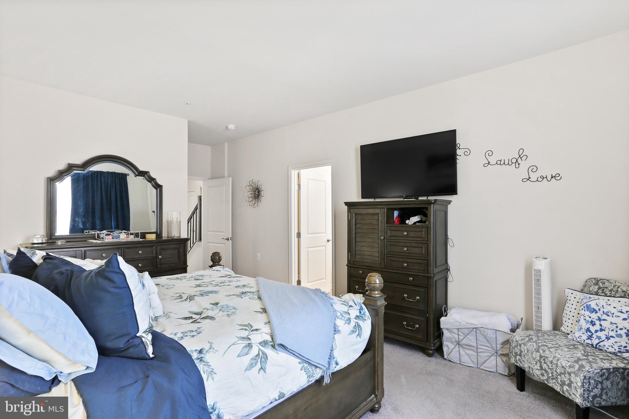 902 Lindley Road Frederick, MD 21701 - Photo 23 of 46 Primary suite