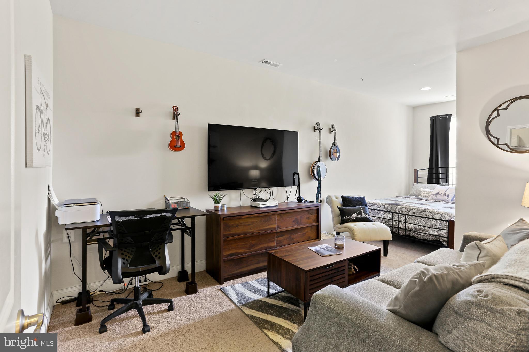 902 Lindley Road Frederick, MD 21701 - Photo 4 of 46 Main level bedroom