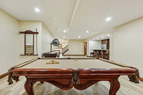 $999,500 | 560 Birchwood Drive, Hartland, WI 53029