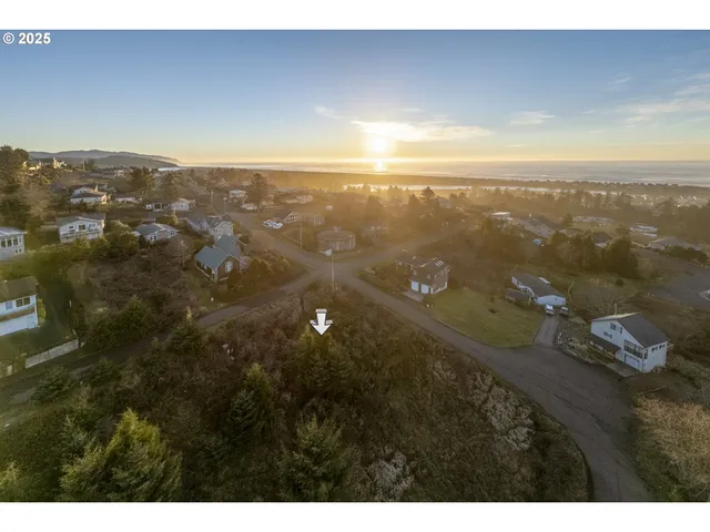 $186,000 | Dana Court, Pacific City, OR 97135