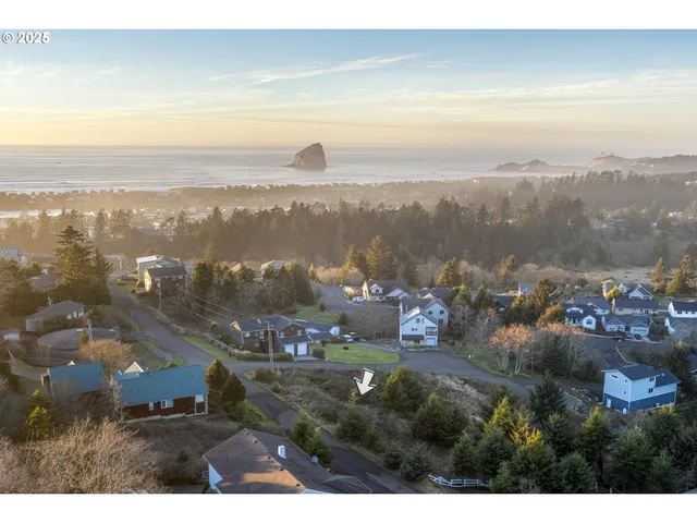 $186,000 | Dana Court, Pacific City, OR 97135