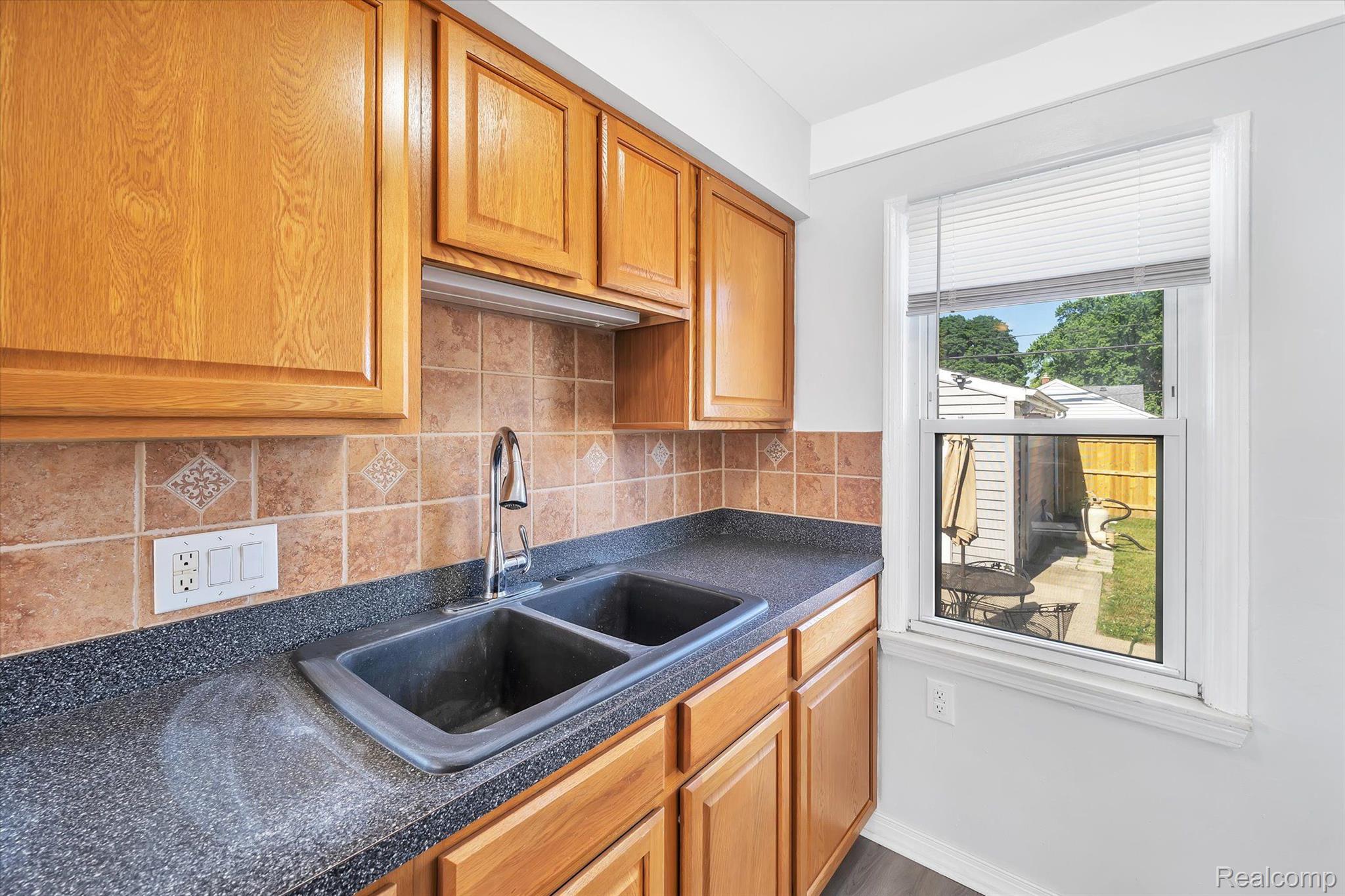 6620 Pelham Road Taylor, MI 48180 - Photo 15 of 33 Gallery Image 15