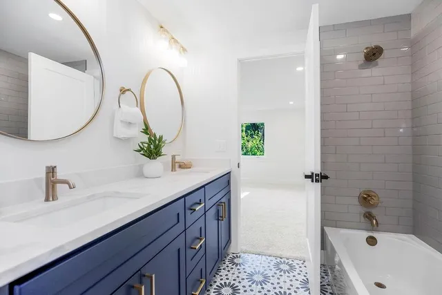 $1,325,000 | 5439 Norwood Street, Fairway, KS 66205