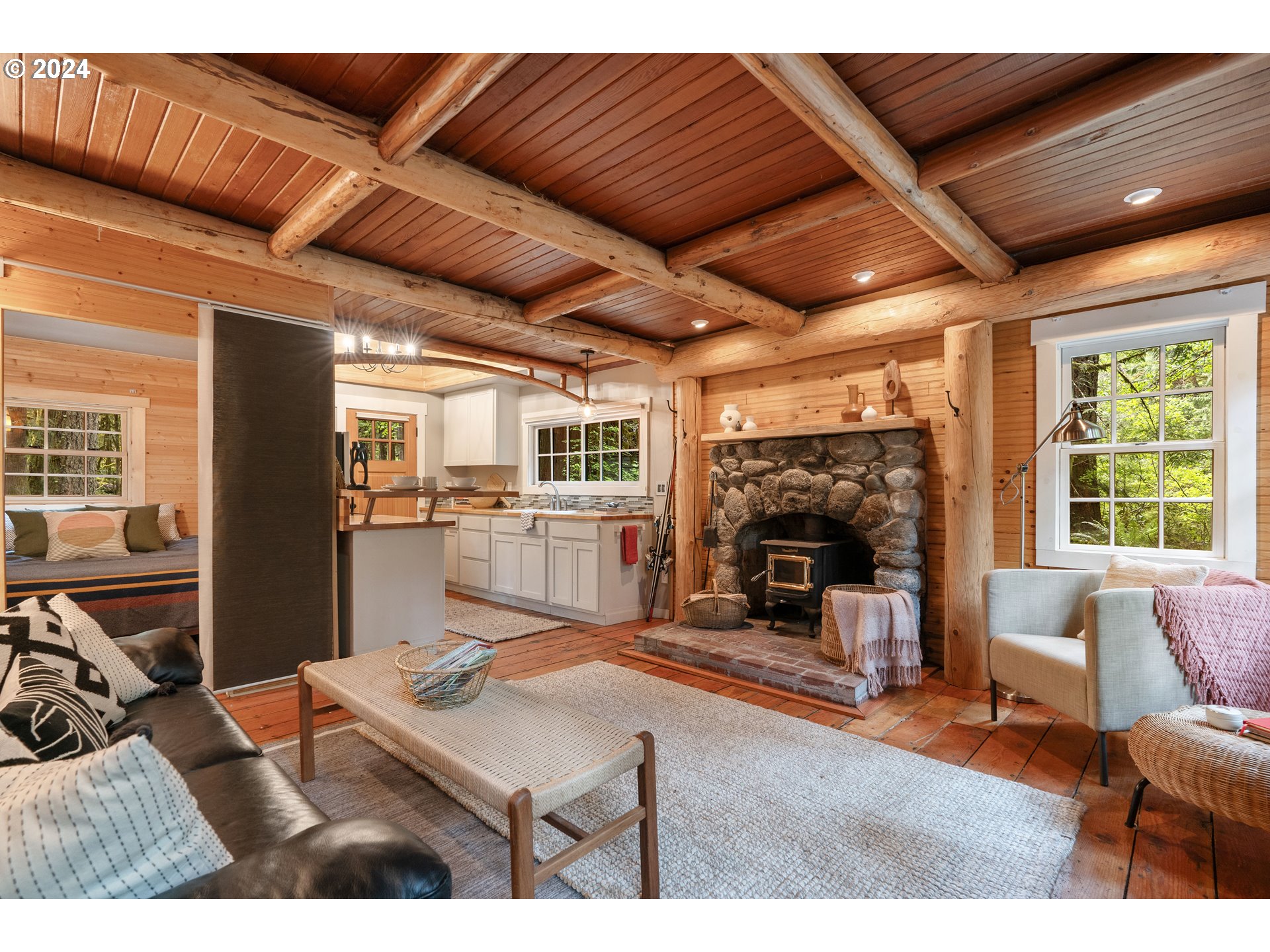 75802 East Zig Zag River Road Rhododendron, OR 97049 - Photo 11 of 35 Gallery Image 11