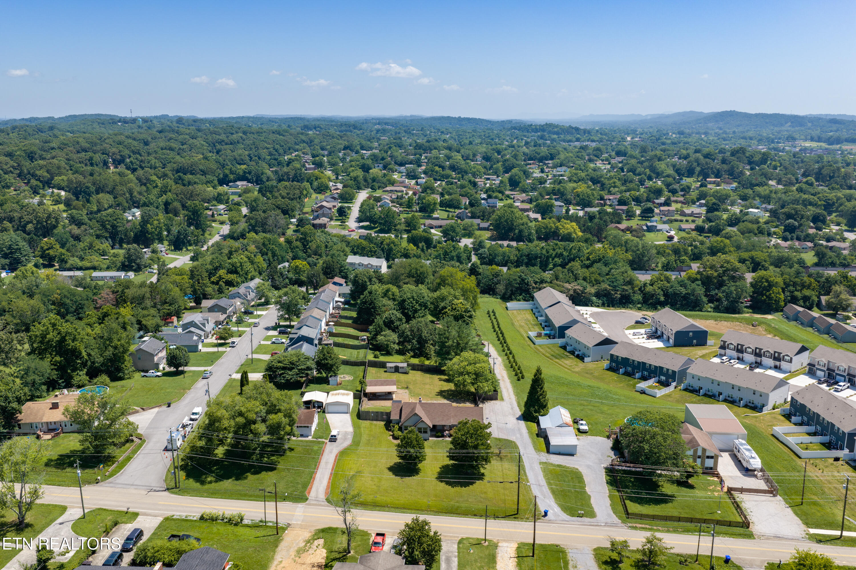 7702 Old Clinton Pike Powell, TN 37849 - Photo 42 of 46 41