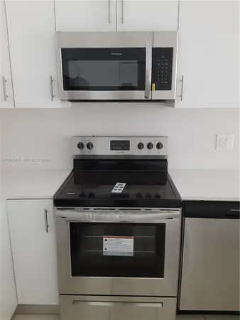 $2,900 | 11449 Northwest 89th Court, Hialeah Gardens, FL 33018