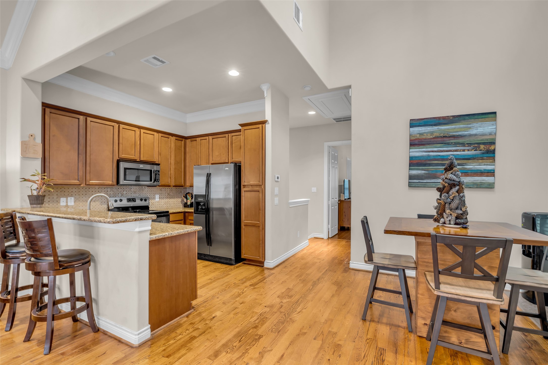 2835 Clinton Drive Houston, TX 77020 - Photo 6 of 27